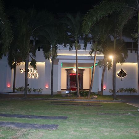 Maple Leaf Hotel Negombo Exterior photo
